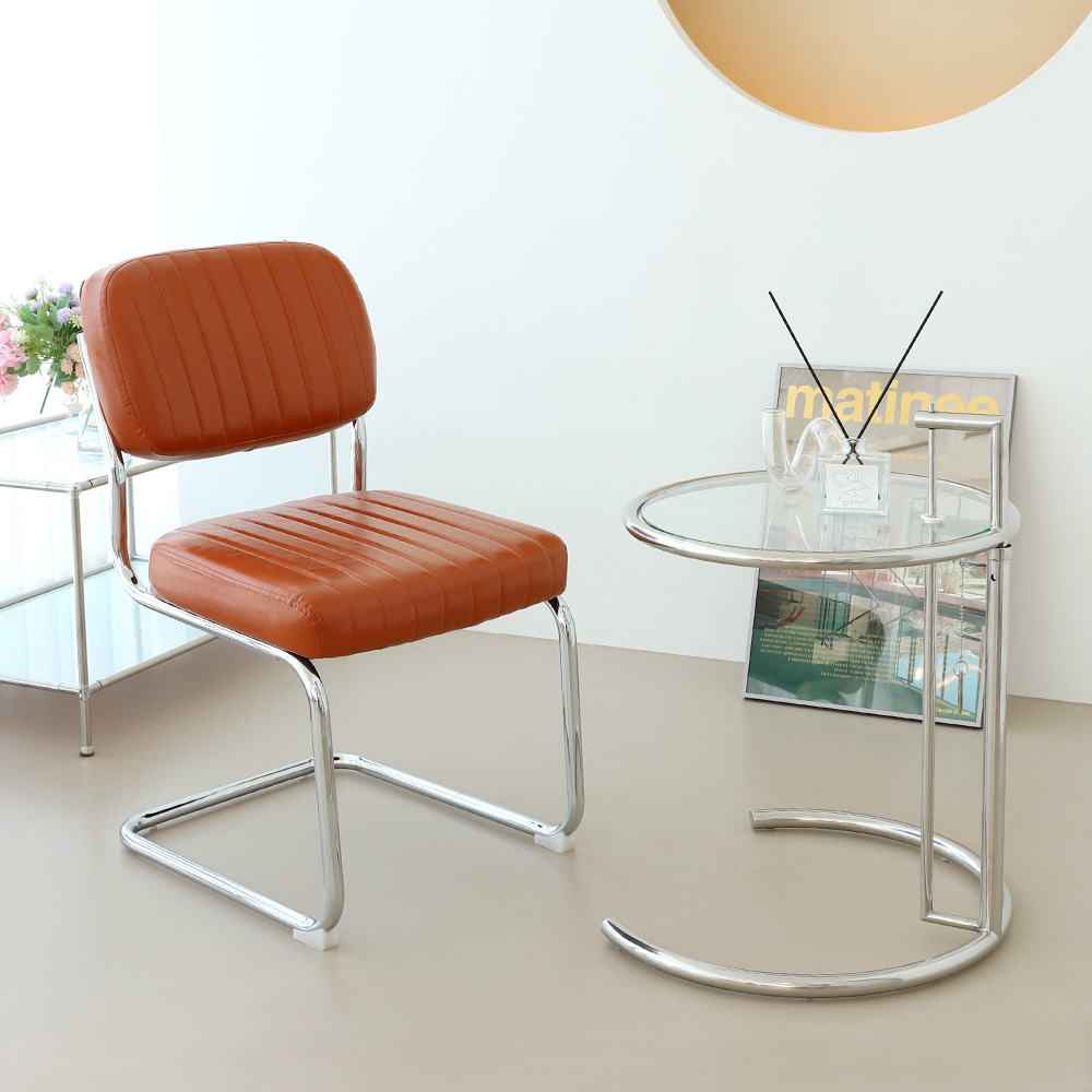 디어 세스카 브라운 인조가죽 무중력 캔틸레버 인테리어 카페 디자인 미드센츄리 식탁의자