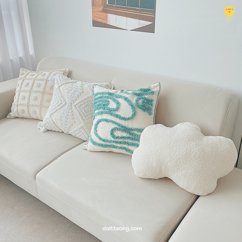 달떵 귀여운 구름 솜사탕 쇼파 쿠션 예쁜 화이트 감성 거실 인테리어 침대 등쿠션