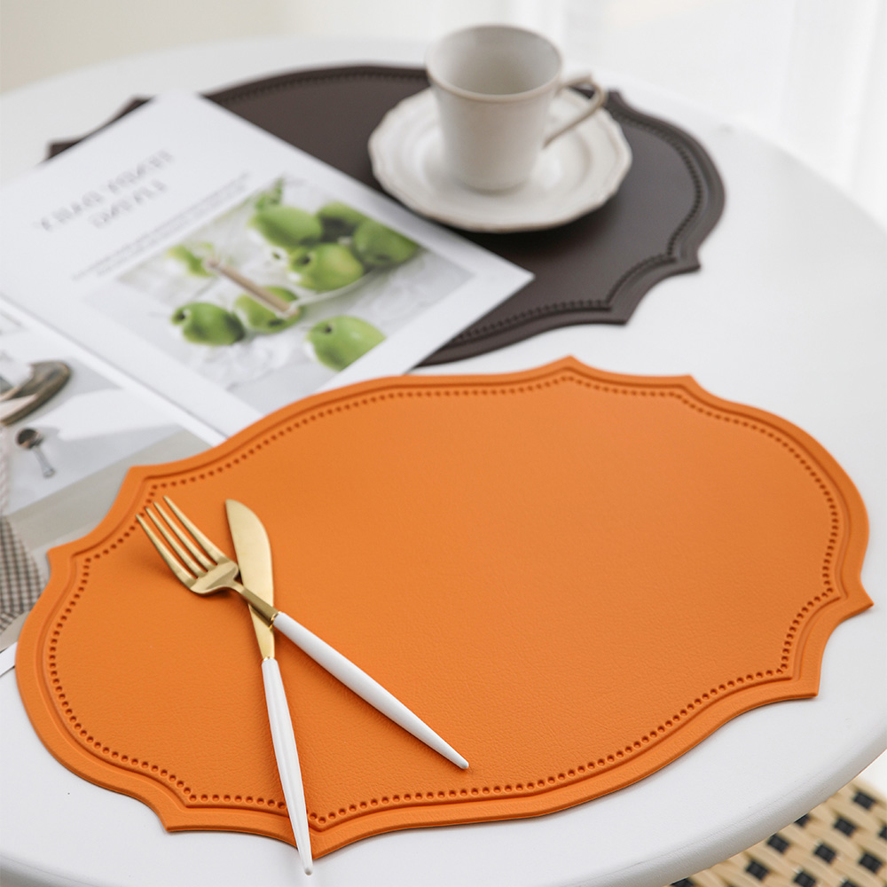 1+1 모니크 북유럽 방수 플레이스 가죽 식탁 테이블 매트 2장 깔개 세트