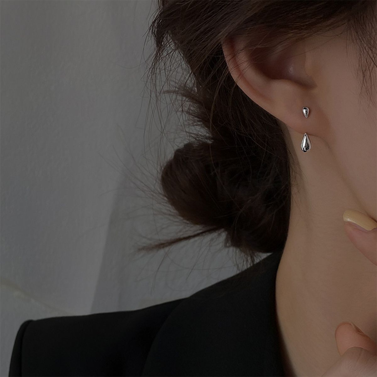 더블 물방울 스터드 귀걸이 [실버] N331 - 상품 이미지