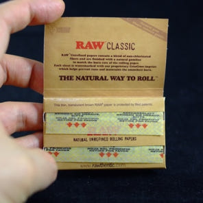 RAW 클래식 네츄럴 페이퍼 70mm 100매