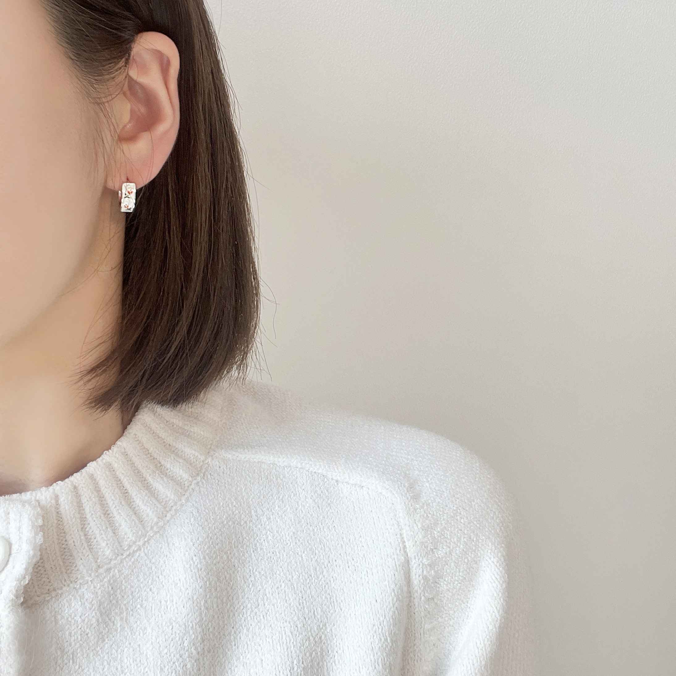 폴브리알 한소희 귀걸이 순은 925 실버 원터치 귀걸이 튤립 봄 꽃 PNSE0176 - 상세 이미지 4
