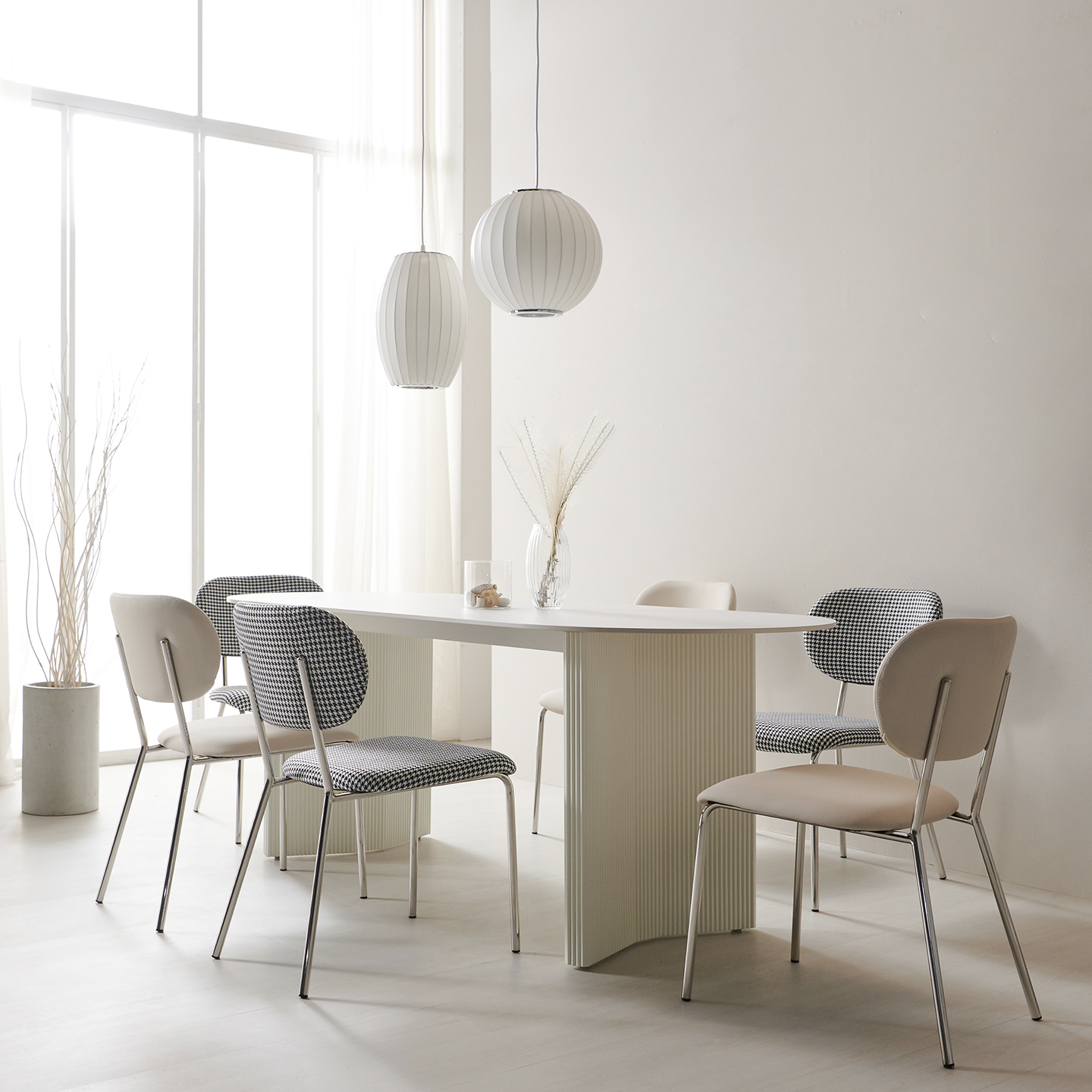 비엔 타원형 포세린 4인용 12T 세라믹 화이트 템바보드 식탁 1600