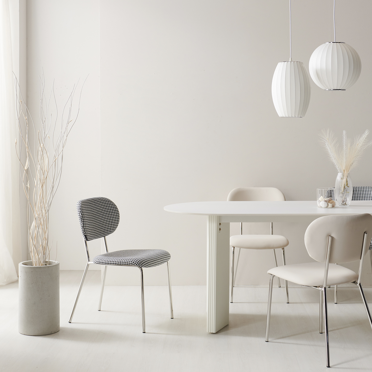 비엔 타원형 포세린 4인용 12T 세라믹 화이트 템바보드 식탁 1600