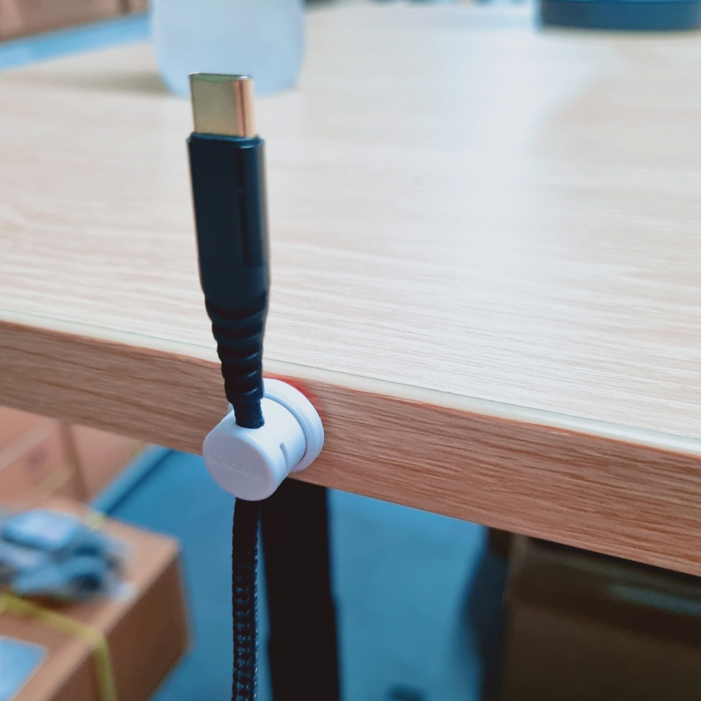 마그네틱 자석 케이블 홀더 전선정리 책상 usb 케이블 줄 충전선 충전기 정리 1세트 - 상세 이미지 3