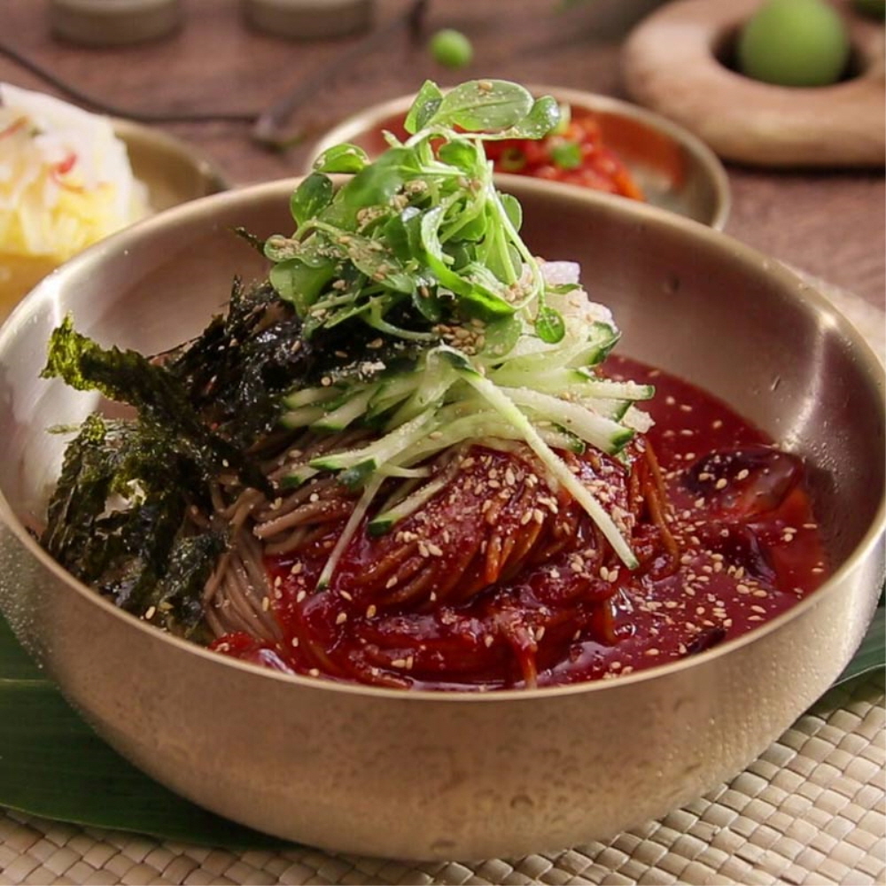 강릉맛집 동해막국수 비빔막국수1팩+물막국수1팩 외/생메밀면 육수 양념장 동봉 이미지 2