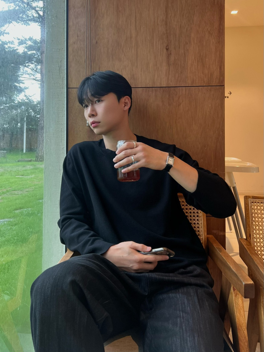 0AE47847-FF3A-40C8-BD74-E61E0F8FA0E7