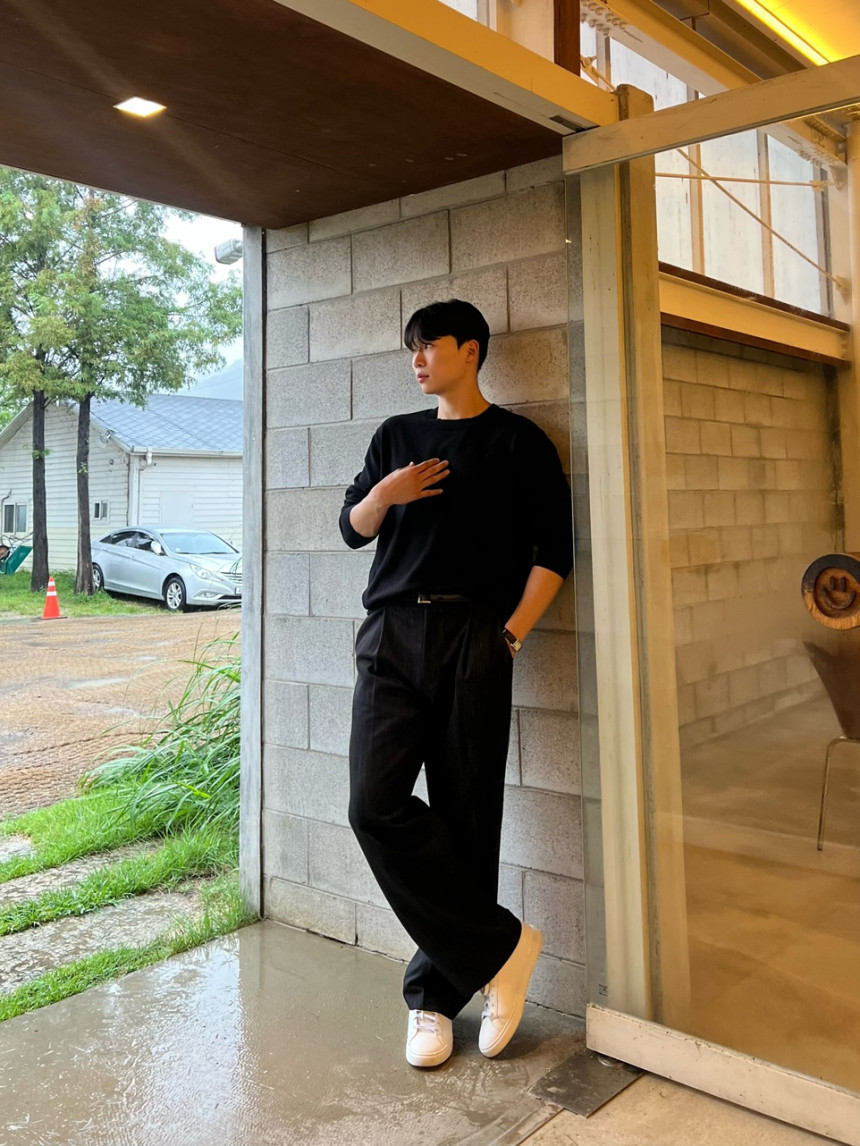 FA7FA307-7EF1-42B9-B8DE-CD3F98515E74