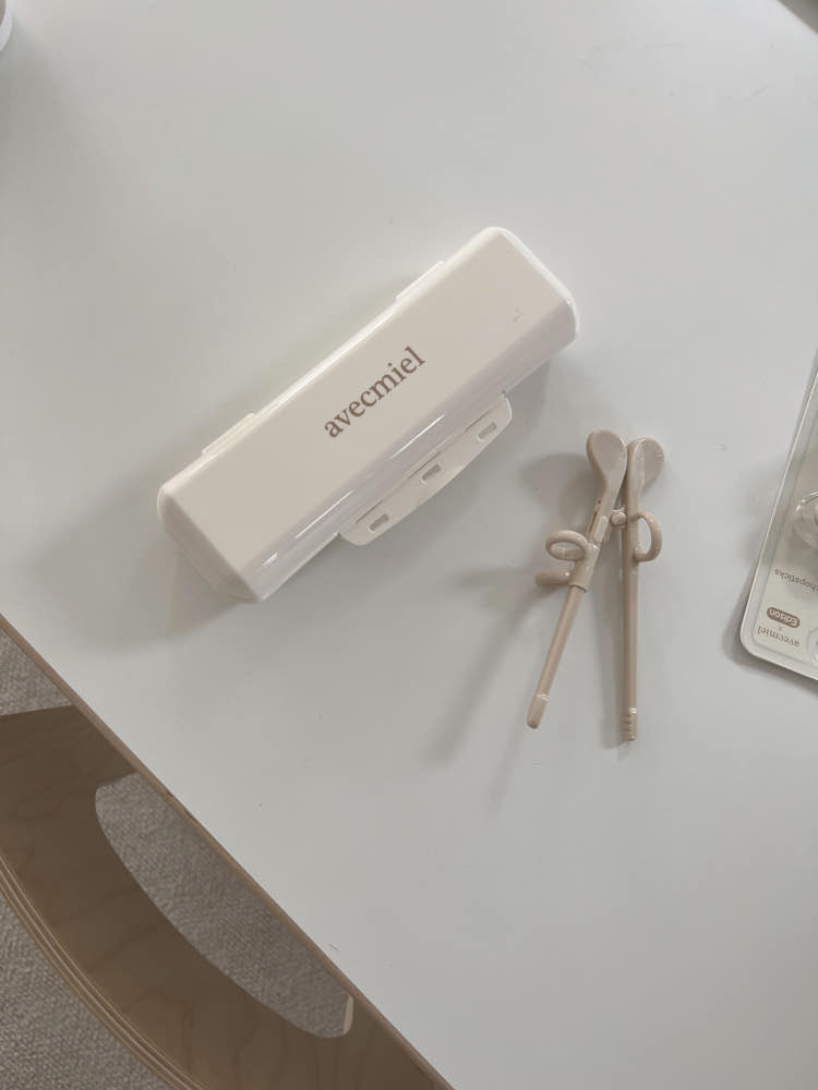 https://shop-phinf.pstatic.net/20230831_105/1693464176475lzjFf_JPEG/39480760305889887_406685362.jpg?type=o1000