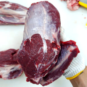 1+한우 사태 스지 아롱사태 수육 덩어리 국거리 400g 맛있게 먹은 솔직 후기 - 상품 이미지 1