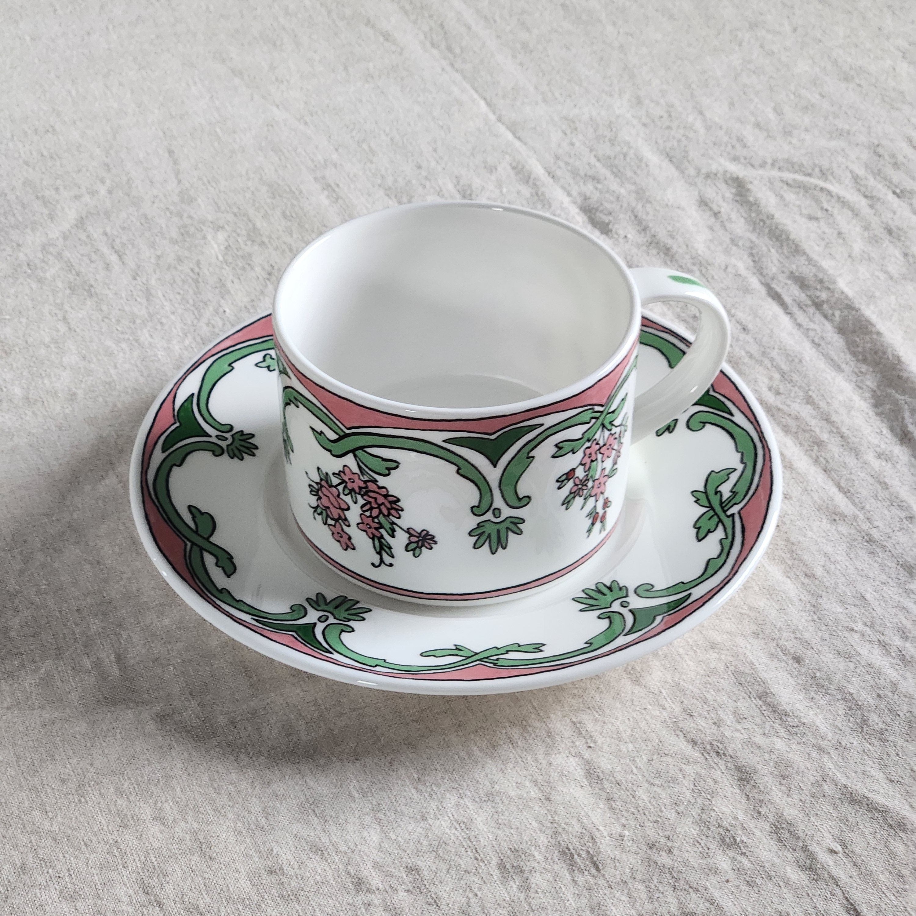 트위그뉴욕 몰리해치 찻잔 커피잔 올웨이즈 마리