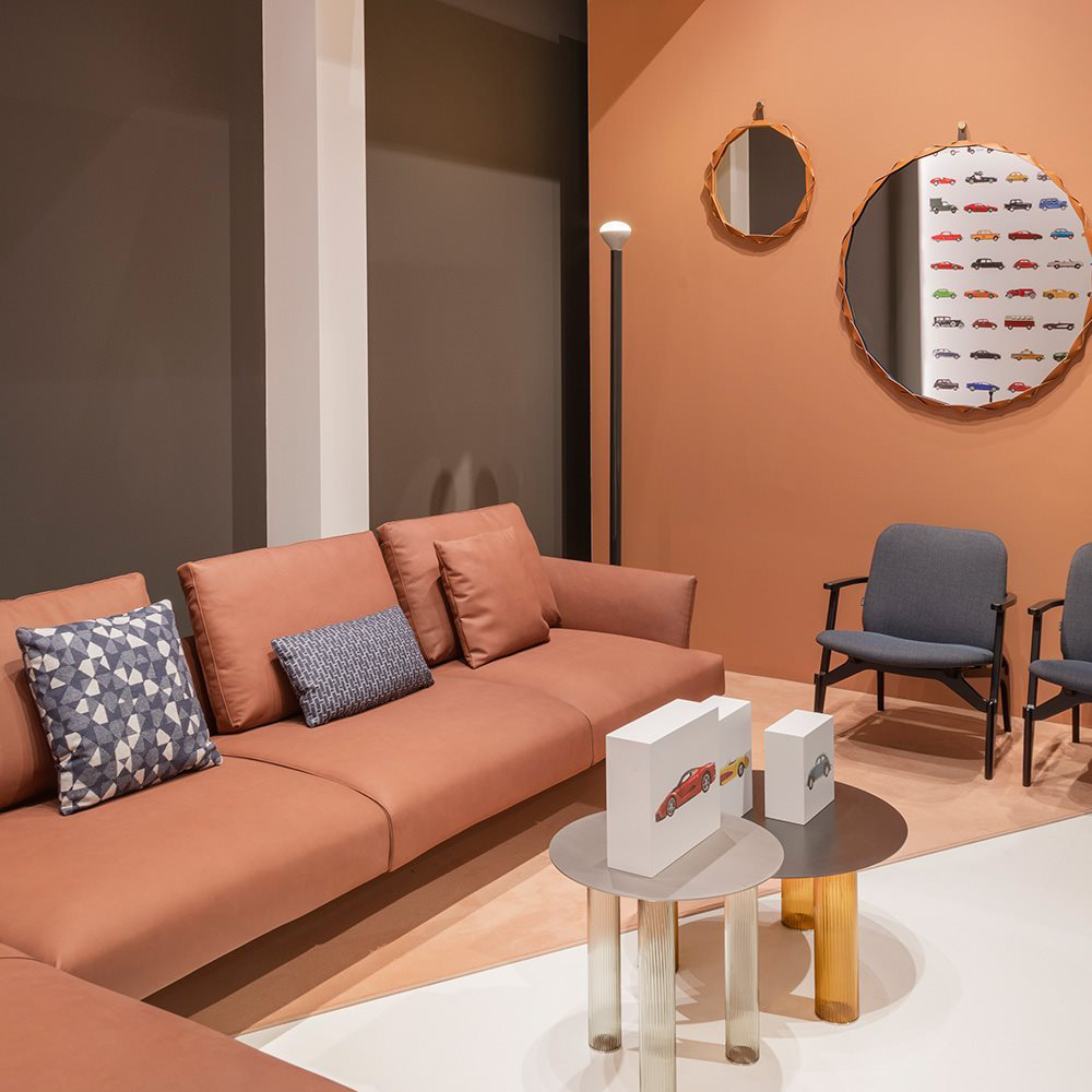 플로스 루미네이터 플로어 간접 조명 장스탠드