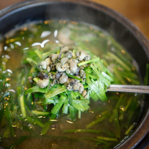 다슬기국 탕 900g 4팩 (국내산 다슬기) 낭월동 올갱이국 해장 즉석 ... 맛있게 먹은 솔직 후기 - 상품 이미지 2