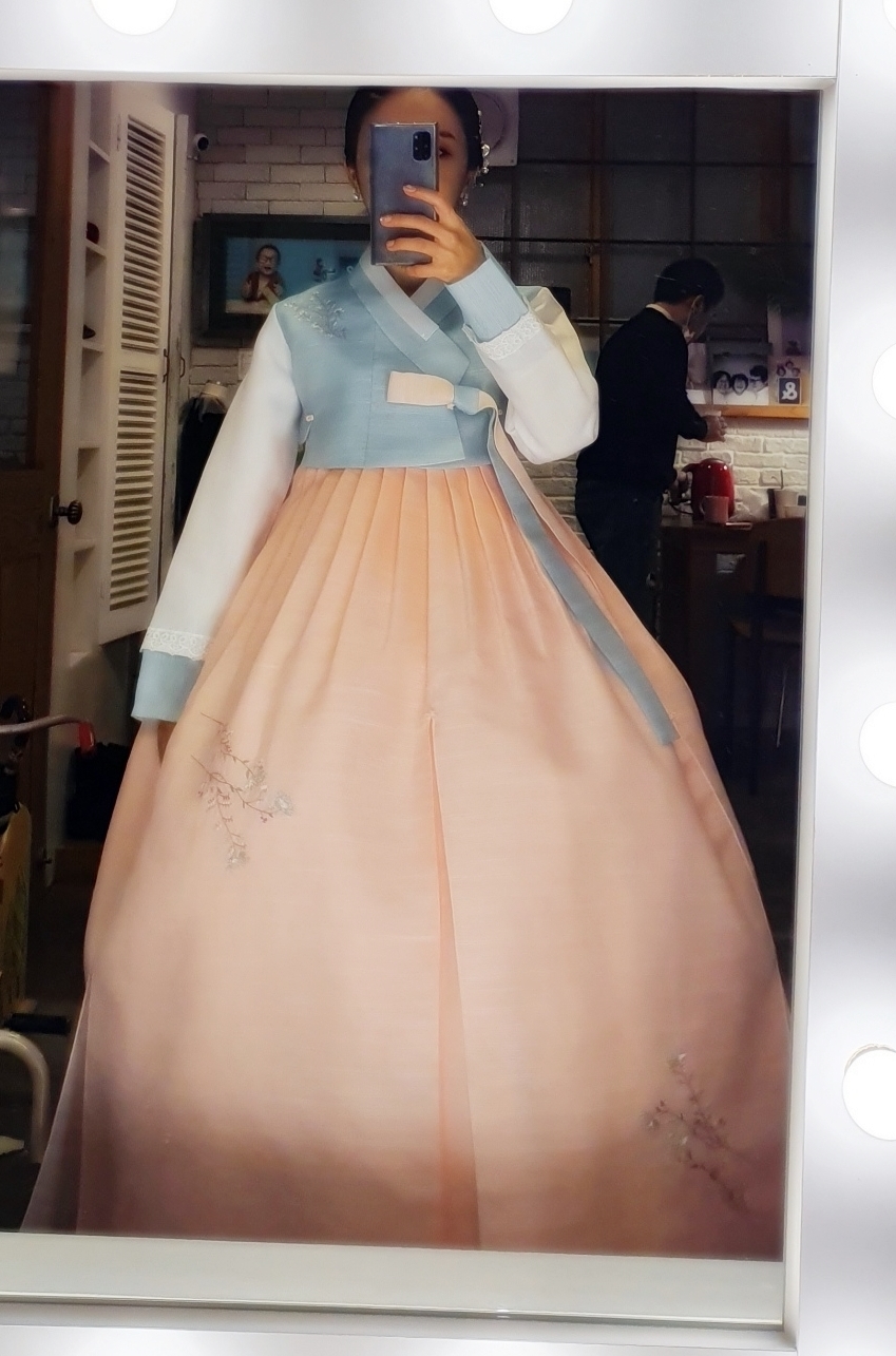 [한복대여] 청담아씨 미니당의 갈래치마 여성 하객 결혼식 한복 이미지 6