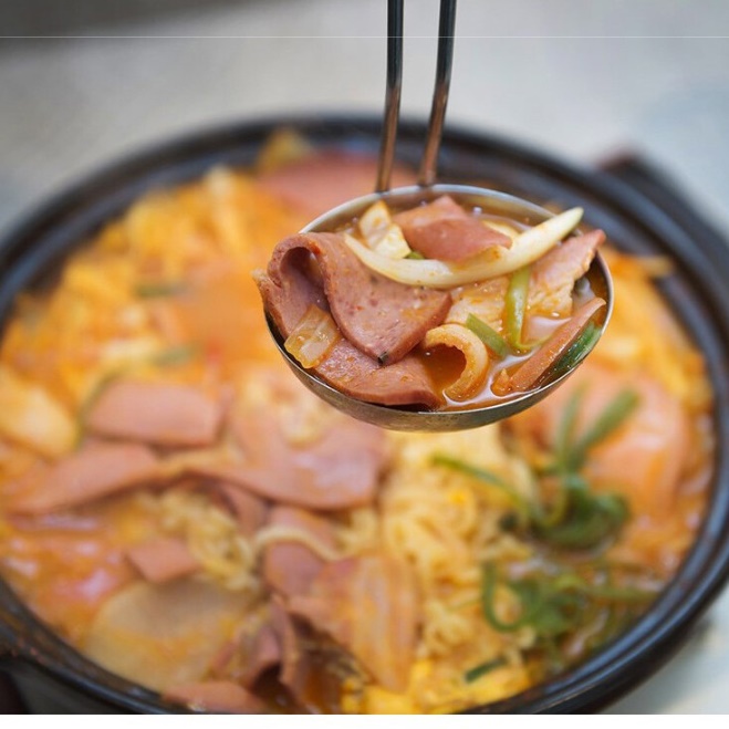 햄폭탄 사골 부대찌개 맛집 황금 레시피 가정간편식 - 상세 이미지 2