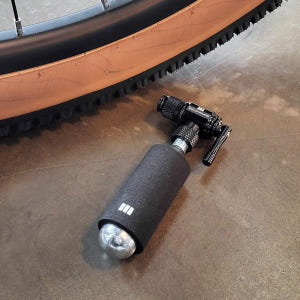 엠모터스 CO2 카트리지 인젝터 자전거 휴대용 펌프 운동러 솔직 후기 | 실사용 리뷰 - 상품 이미지 3