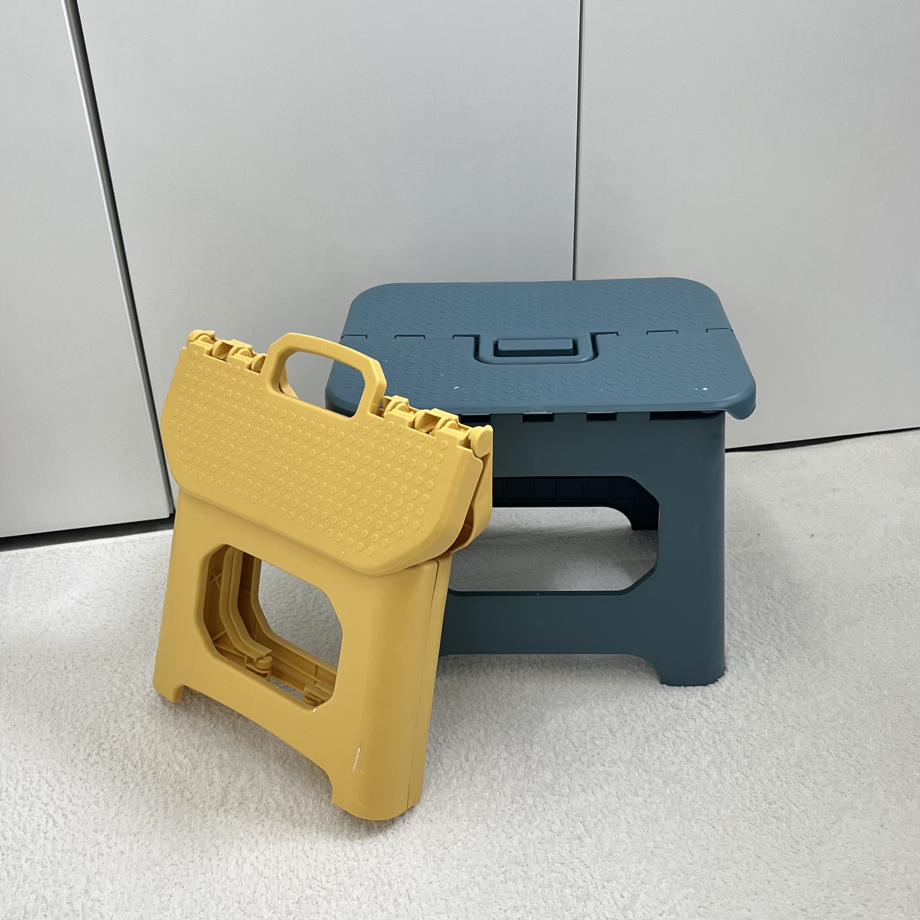 [안전잠금] 접이식의자 간이 폴딩체어 접는 보조 플라스틱의자