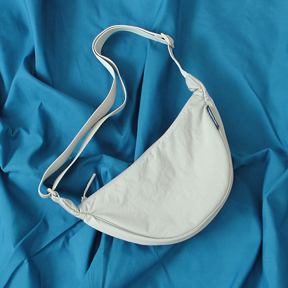 반달 여행용 크로스백 미니 슬링백 핸드폰 가벼운 유럽 일본 해외 여행 가방-타루