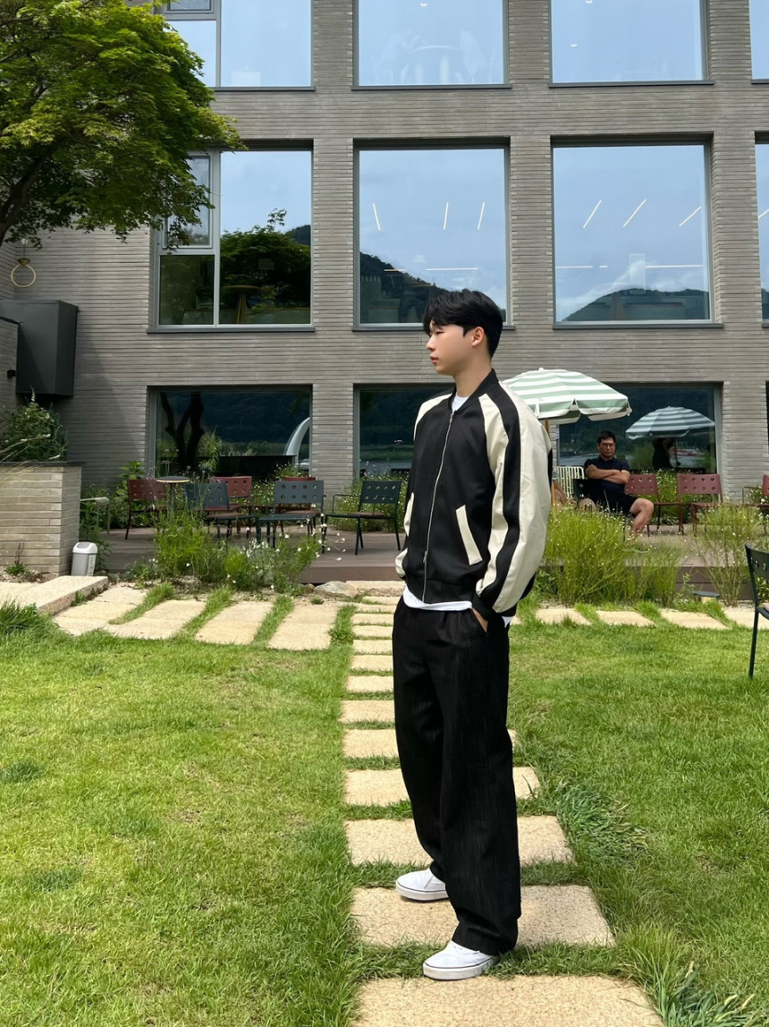 3FBDC56F-77B8-4713-99D6-EE27BB67E944