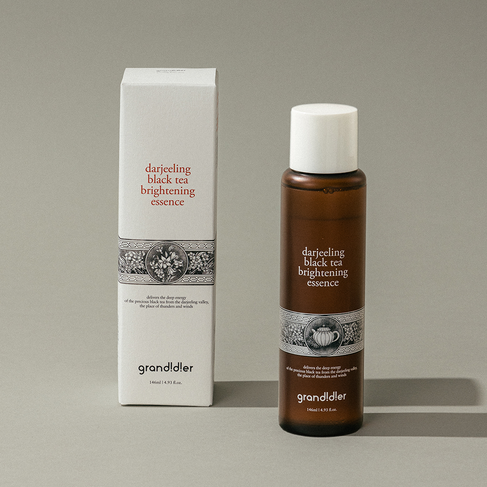 그란디디에 다즐링 블랙티 브라이트닝 홍차에센스 미백 광채 속보습 스킨케어 146ml, 1개 - 상품 이미지