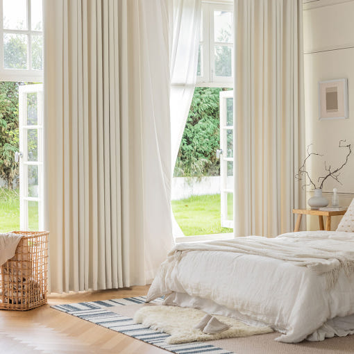 [사라하우스 크림 화이트 양면 암막 커튼 설치 이미지]