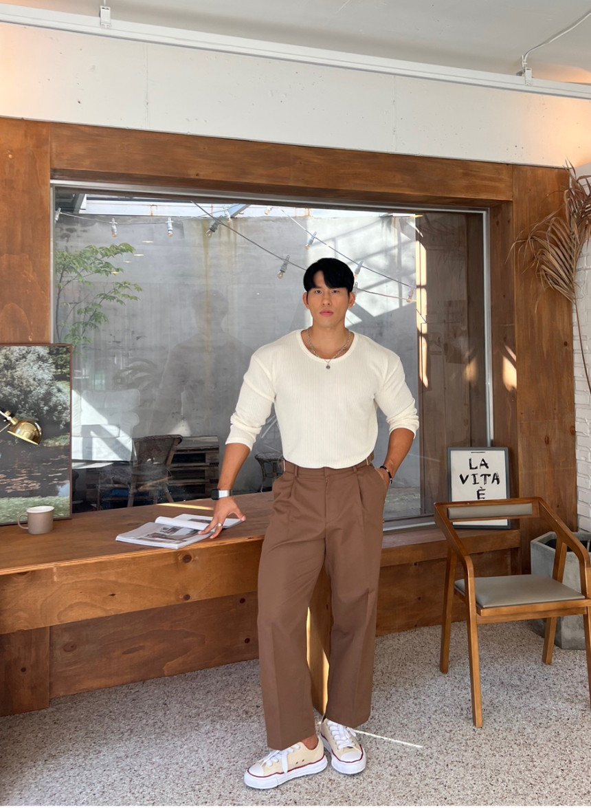 3205634A-A936-4E00-A14C-F7BD1DDE5D10