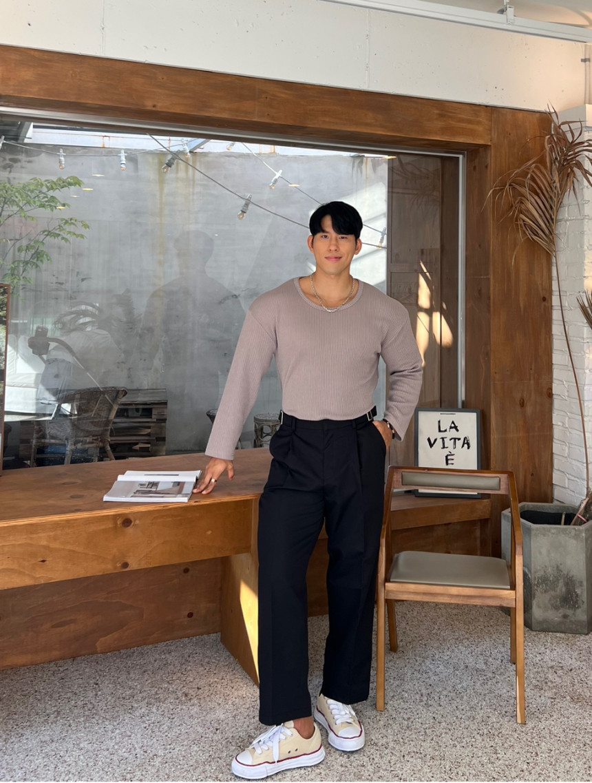 AF5D3039-931B-496A-AA44-A212AF3B999F