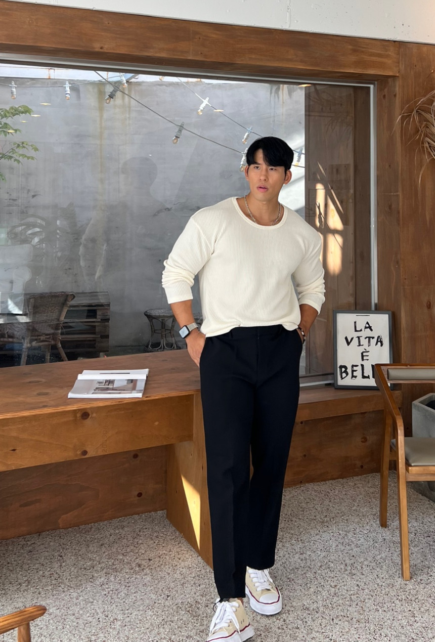 EF1360DD-A924-4A2E-A417-0C983755186E