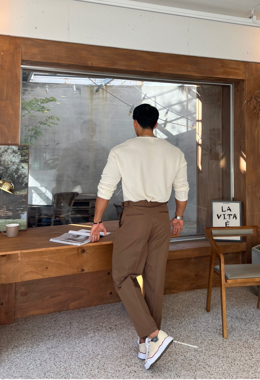 AB15B77A-B430-40C1-8FE8-4205C36B52F7