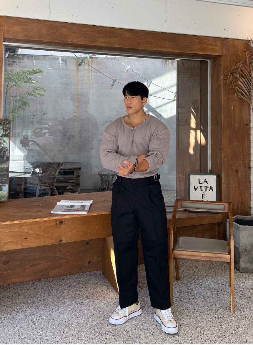 C7ED8E8F-1FD9-4AF6-8A45-199DEAF7EE94