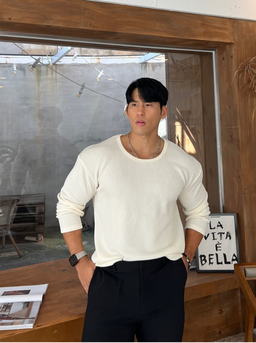 8427F210-2F72-4590-89AF-7AA85B56A5EF