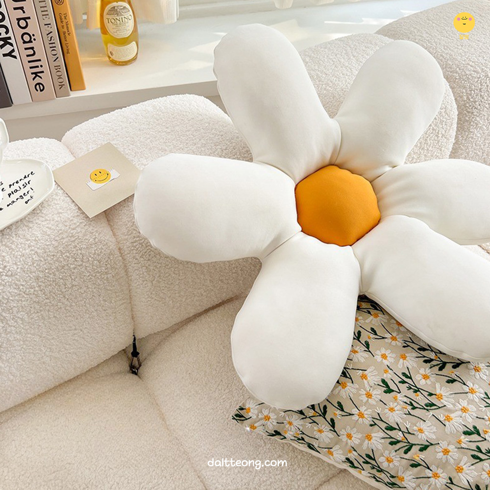 달떵 예쁜 데이지 플라워 쿠션 거실 쇼파 인테리어 귀여운 북유럽 침대 꽃 포인트 인형