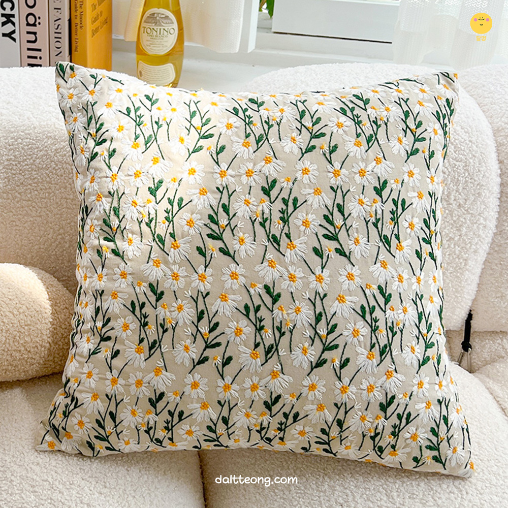 달떵 예쁜 데이지 플라워 쿠션 거실 쇼파 인테리어 귀여운 북유럽 침대 꽃 포인트 인형