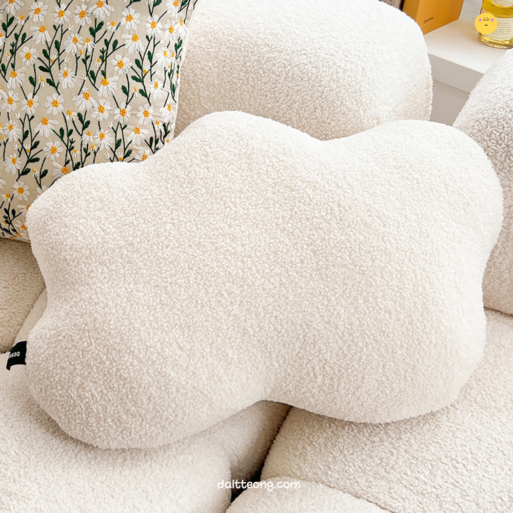 달떵 귀여운 구름 솜사탕 쇼파 쿠션 예쁜 화이트 감성 거실 인테리어 침대 등쿠션