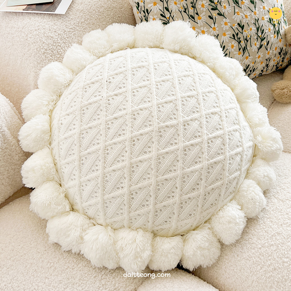 달떵 화이트 플라워 니트 원형 쿠션 북유럽 거실 쇼파쿠션 인테리어