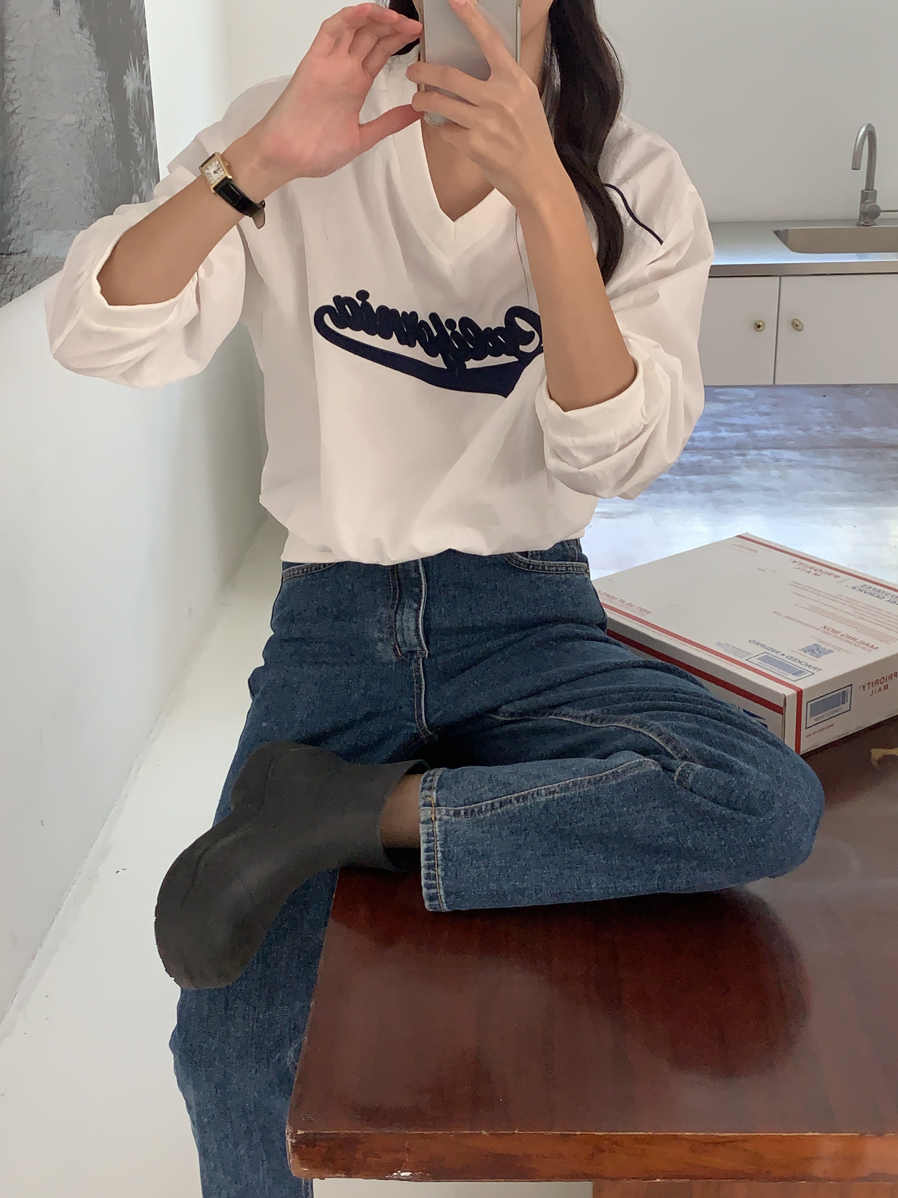 베이스 여자 브이넥 데일리 바스락 자수 레터링 아노락 긴팔 맨투맨 티셔츠 이미지 2