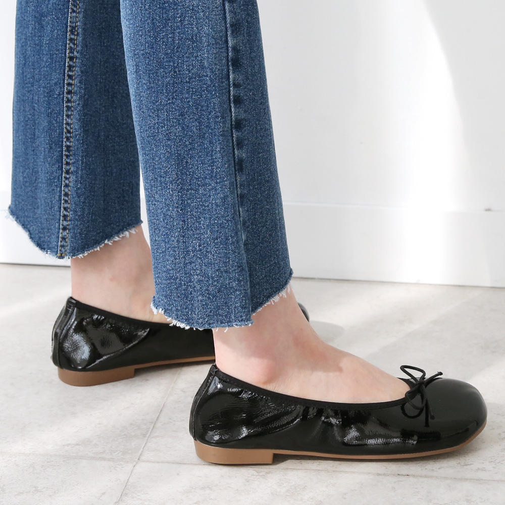 여성리본플랫 발편한 둥근코 에나멜 플랫슈즈