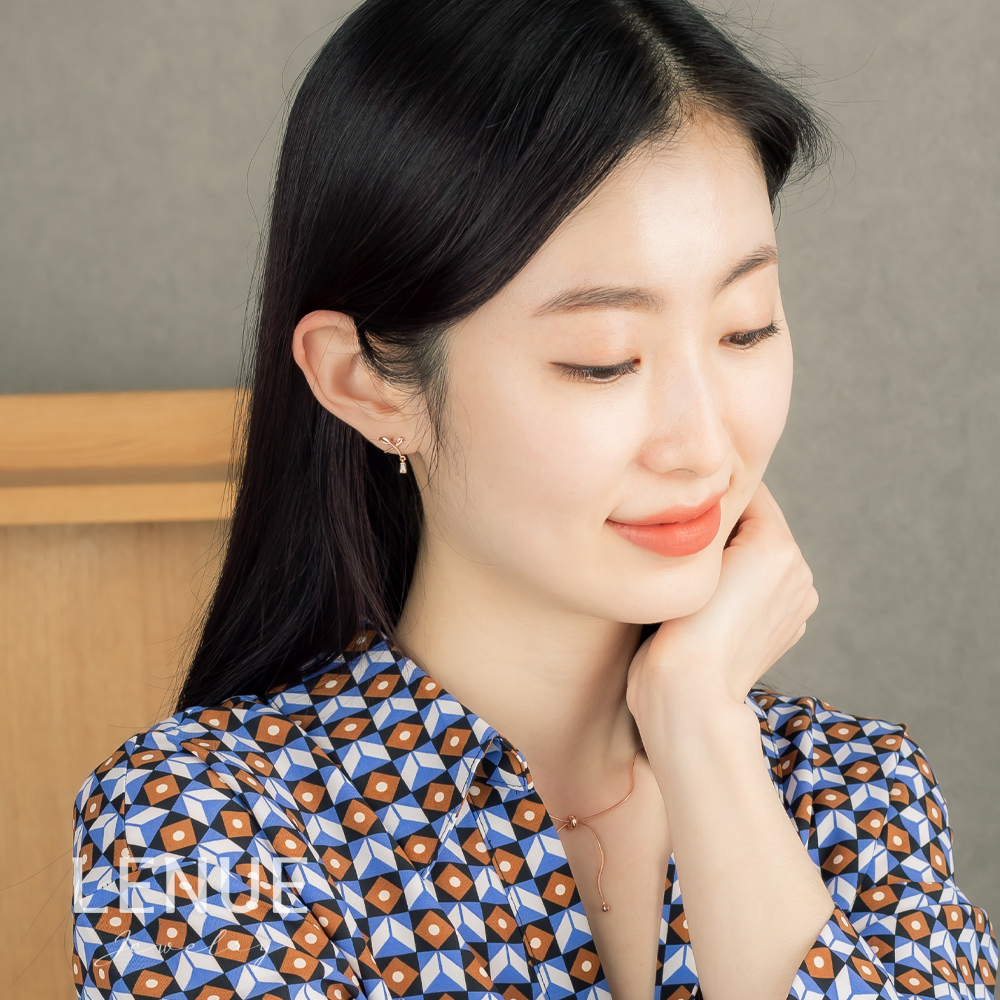 레뉴 리본 테이퍼드 바게트 큐빅 드롭 귀걸이 / 14K 골드 딸랑이 여자친구 생일 선물 이미지 7