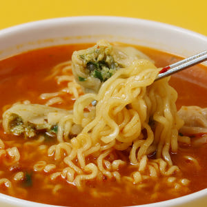 렌지만두 4종 전자레인지용 쫄깃 얇은피 만두 고기, 168g, 2개 맛있게 먹은 솔직 후기 - 상품 이미지 4