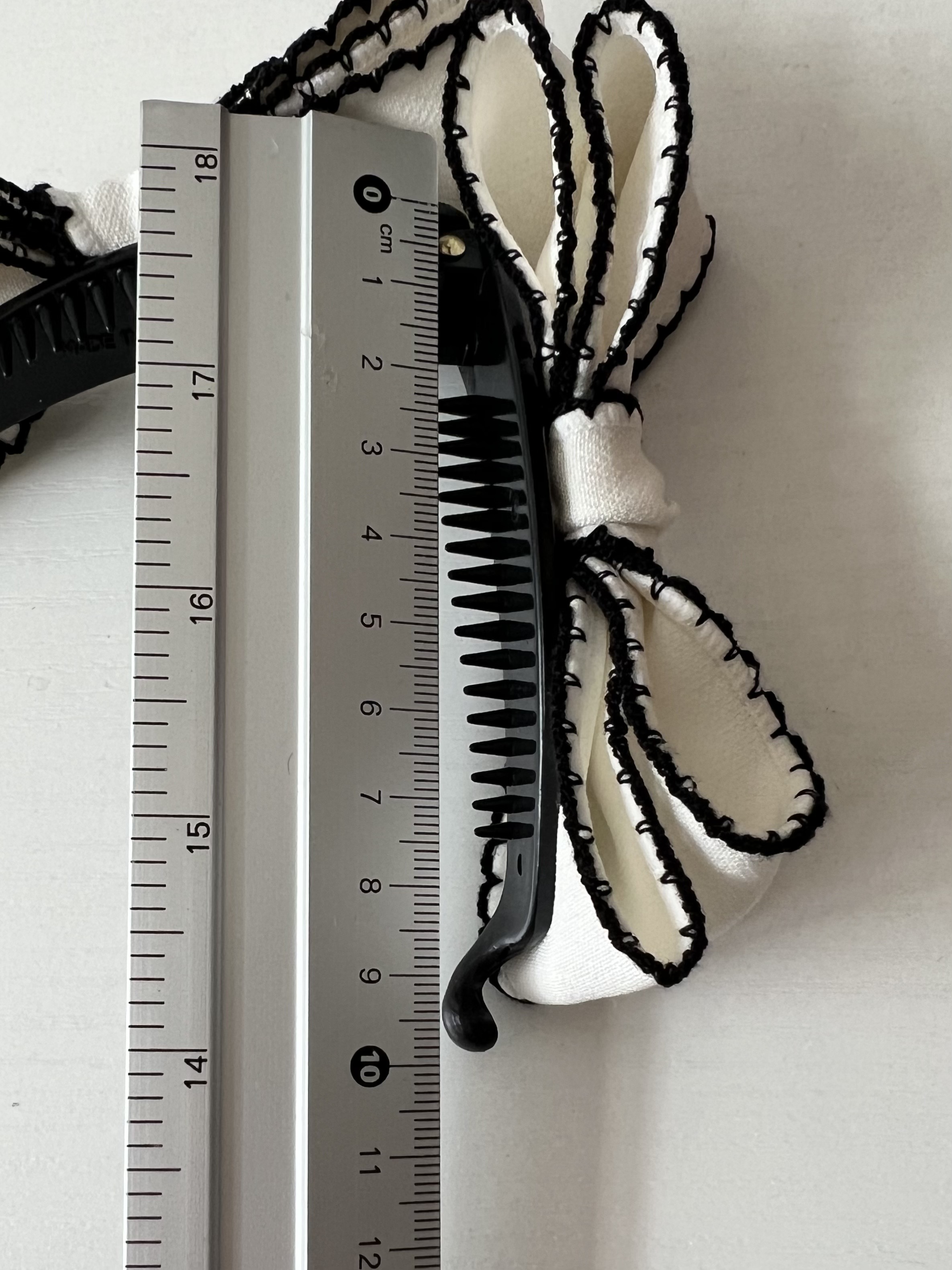 배색스티치 양쪽 리본바나나핀 헤어 집게 이미지 6