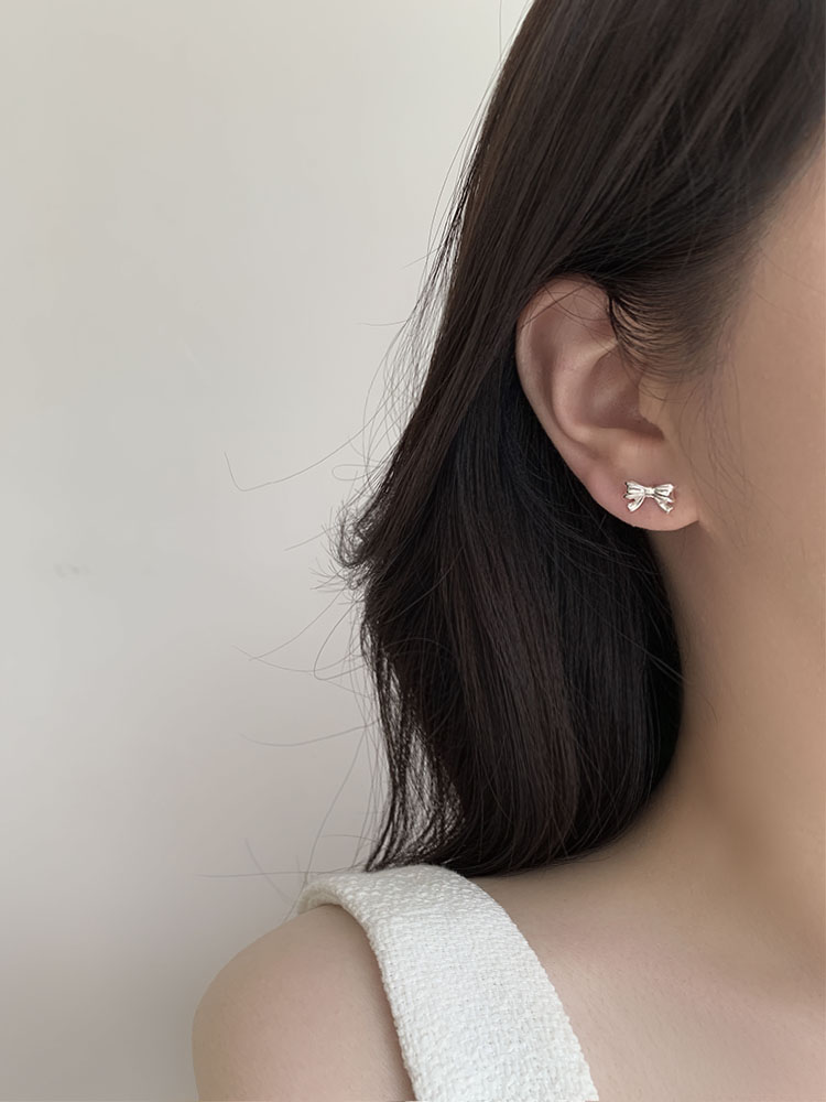 셀프러브 리본 스터드 귀걸이 - 925 실버 입체 18k 도금 여성 선물 포스트 귀걸이 - 상세 이미지 2