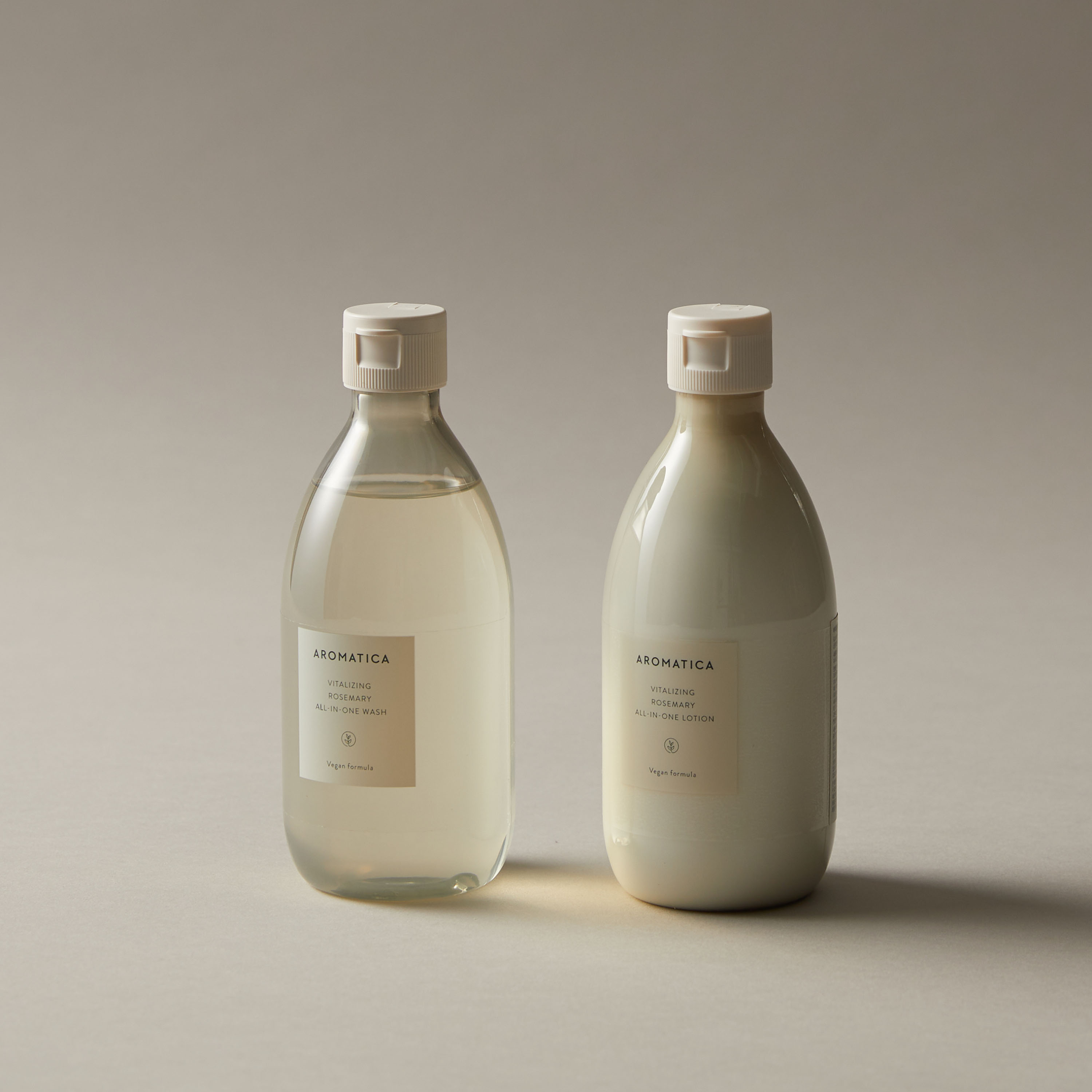 아로마티카 바이탈라이징 로즈마리 올인원 워시 & 로션 2종 세트 (300ML + 300ML)  대용량 바디 클렌져 바디샤워 로션 바디케어세트 - 상품 이미지