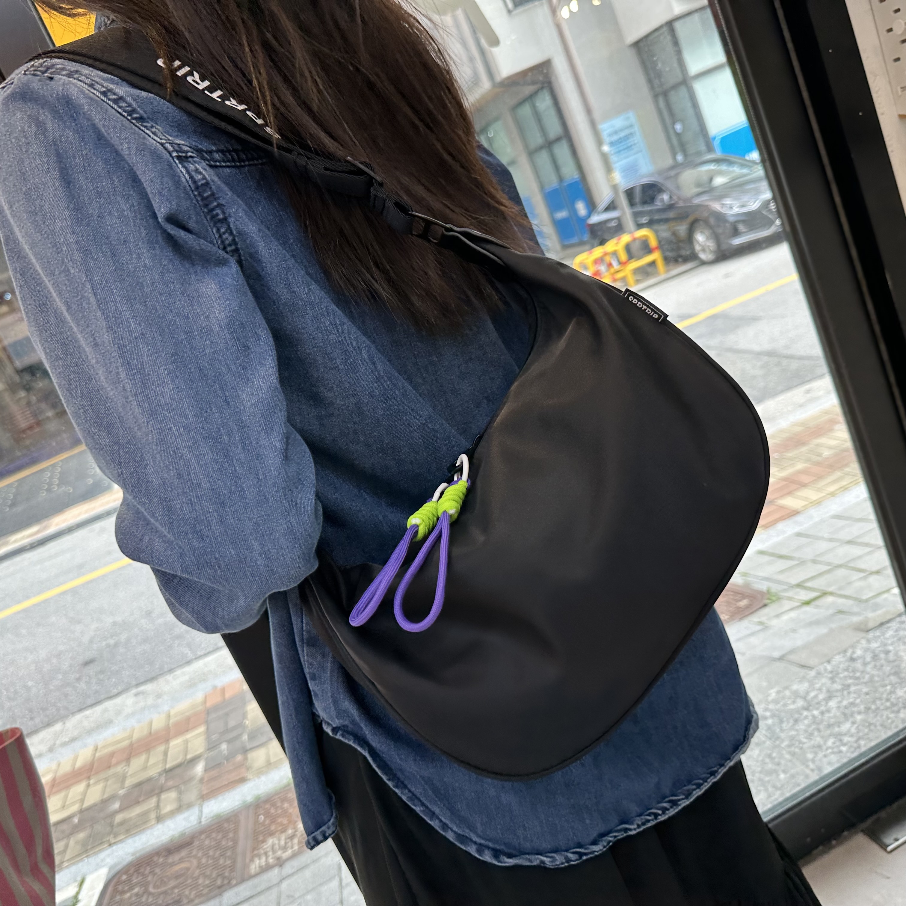 반달 여행용 크로스백 보부상 가벼운 유럽여행가방 핸드폰 도난방지 크로와상백 나일론