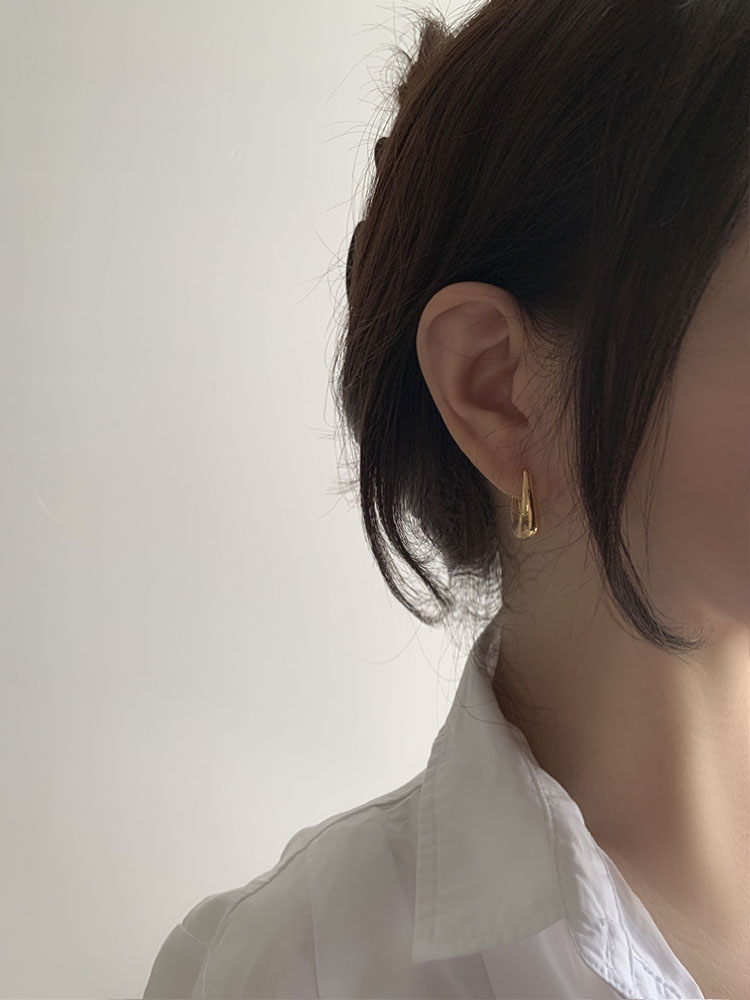 셀프러브 피버 후프링 - 925 실버 볼드 드롭 물방울 18k 도금 원터치 귀걸이 - 상세 이미지 3