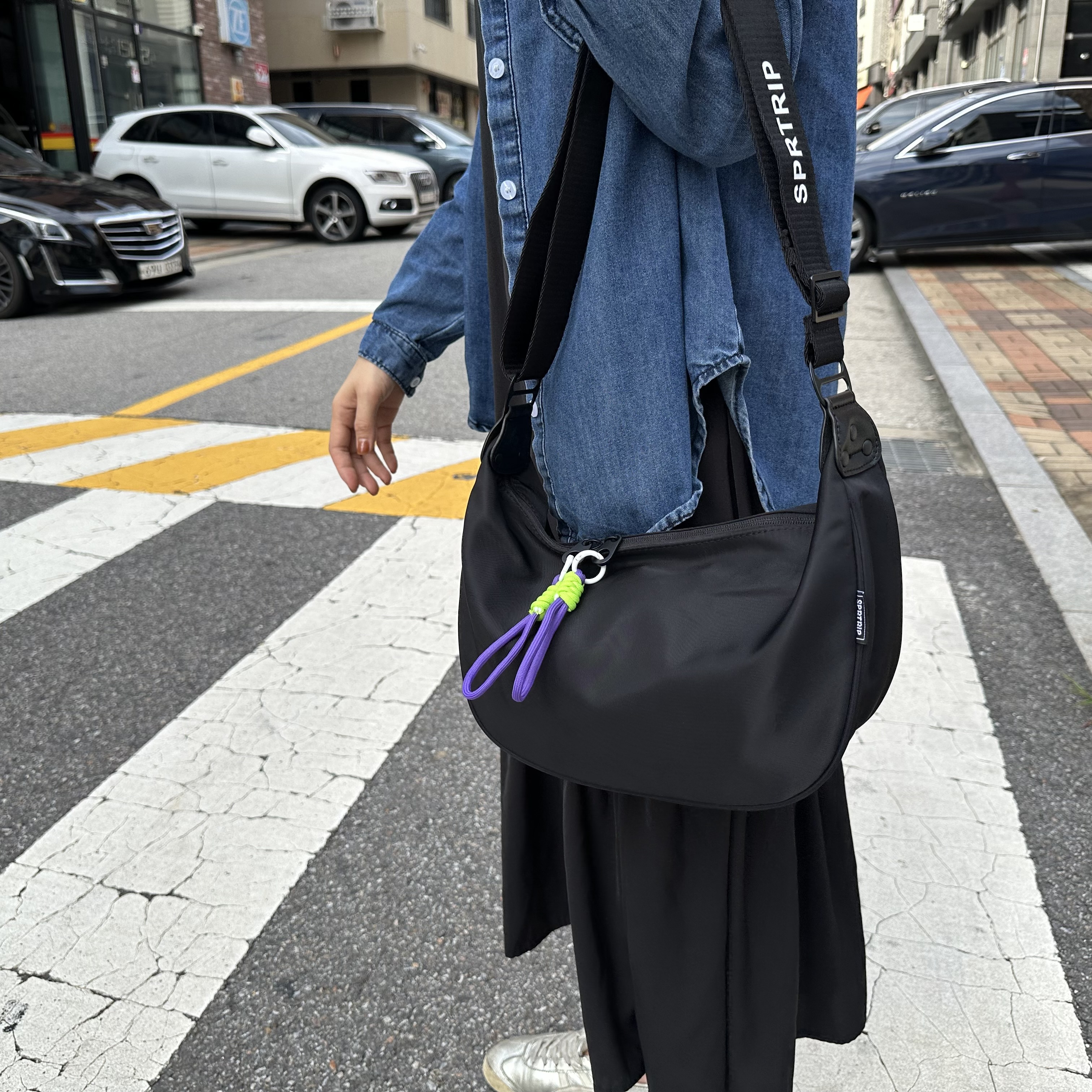 반달 여행용 크로스백 보부상 가벼운 유럽여행가방 핸드폰 도난방지 크로와상백 나일론