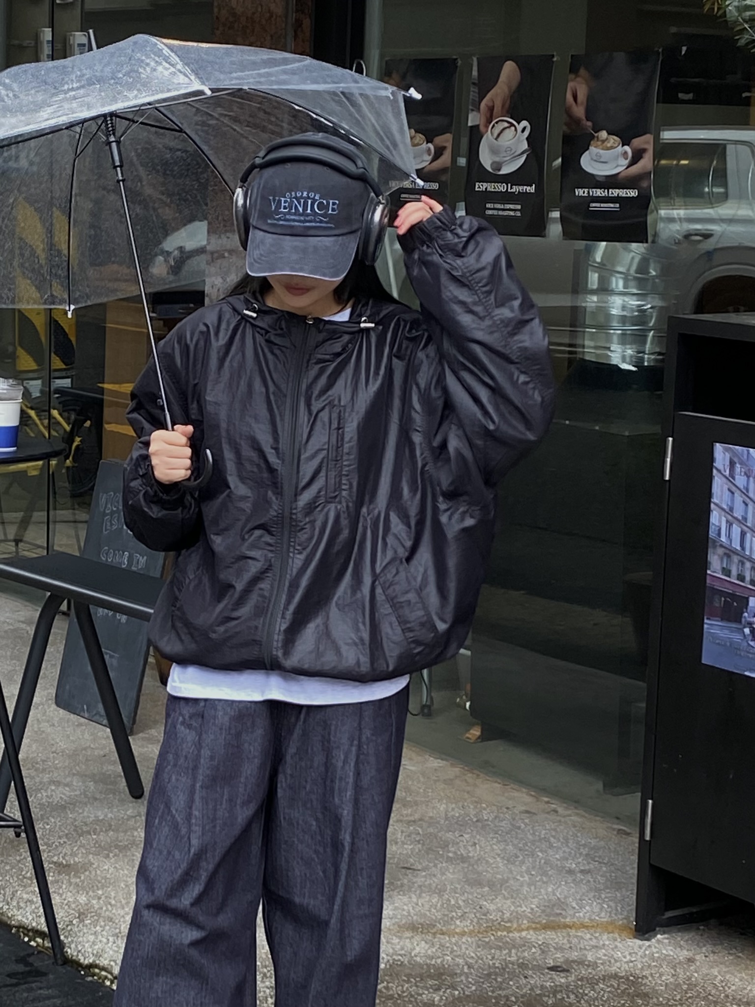 문즈 핀턱 뒷 밴딩 이염없는 논페이드 와이드 벌룬 데님 / S - M / 뒷 밴딩 여유로운 폼 벌룬한 상세 이미지 45