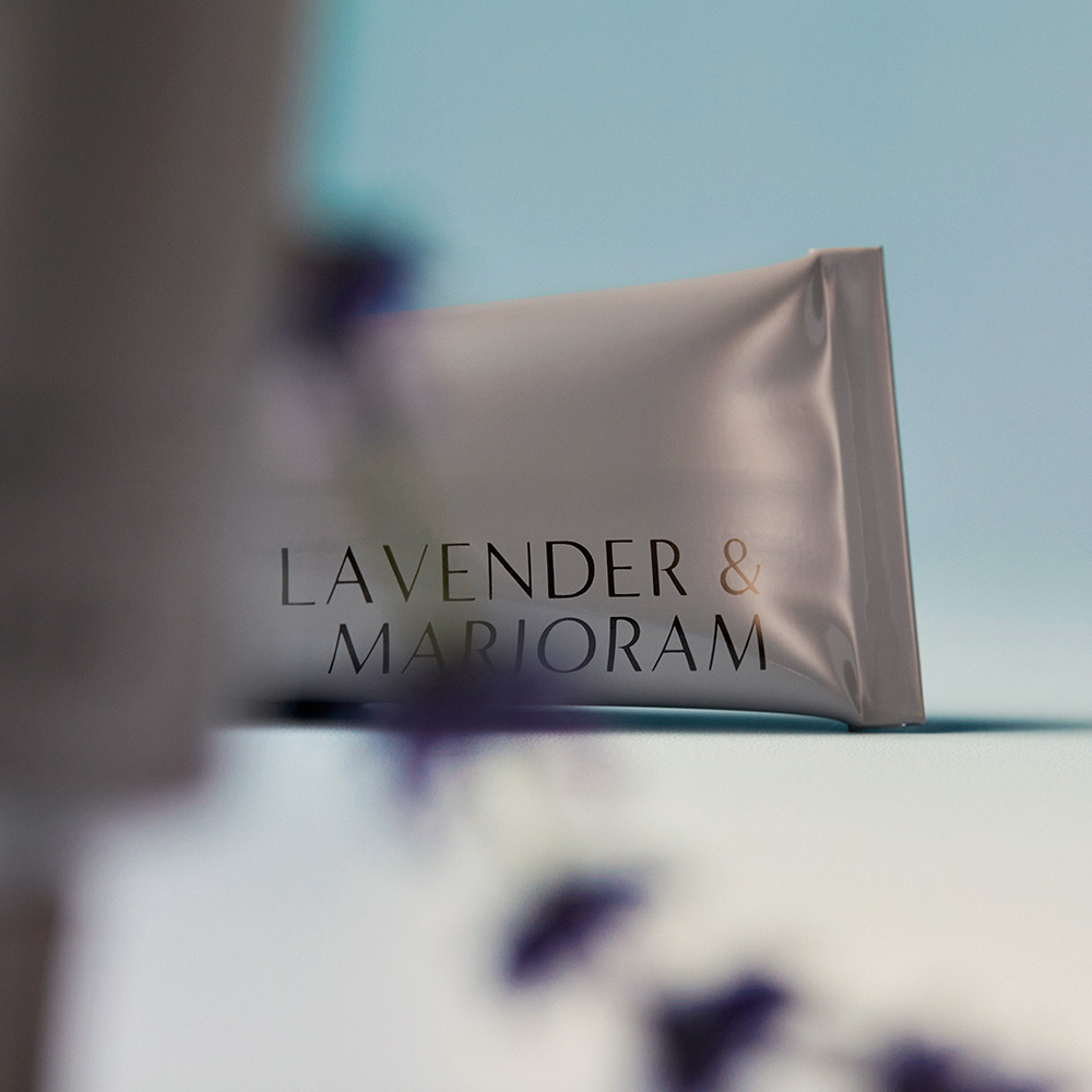 아로마티카 서렌 핸드크림 라벤더 & 마조람 30ML 고보습 미니 핸드 로션 케어 선물 이미지 2