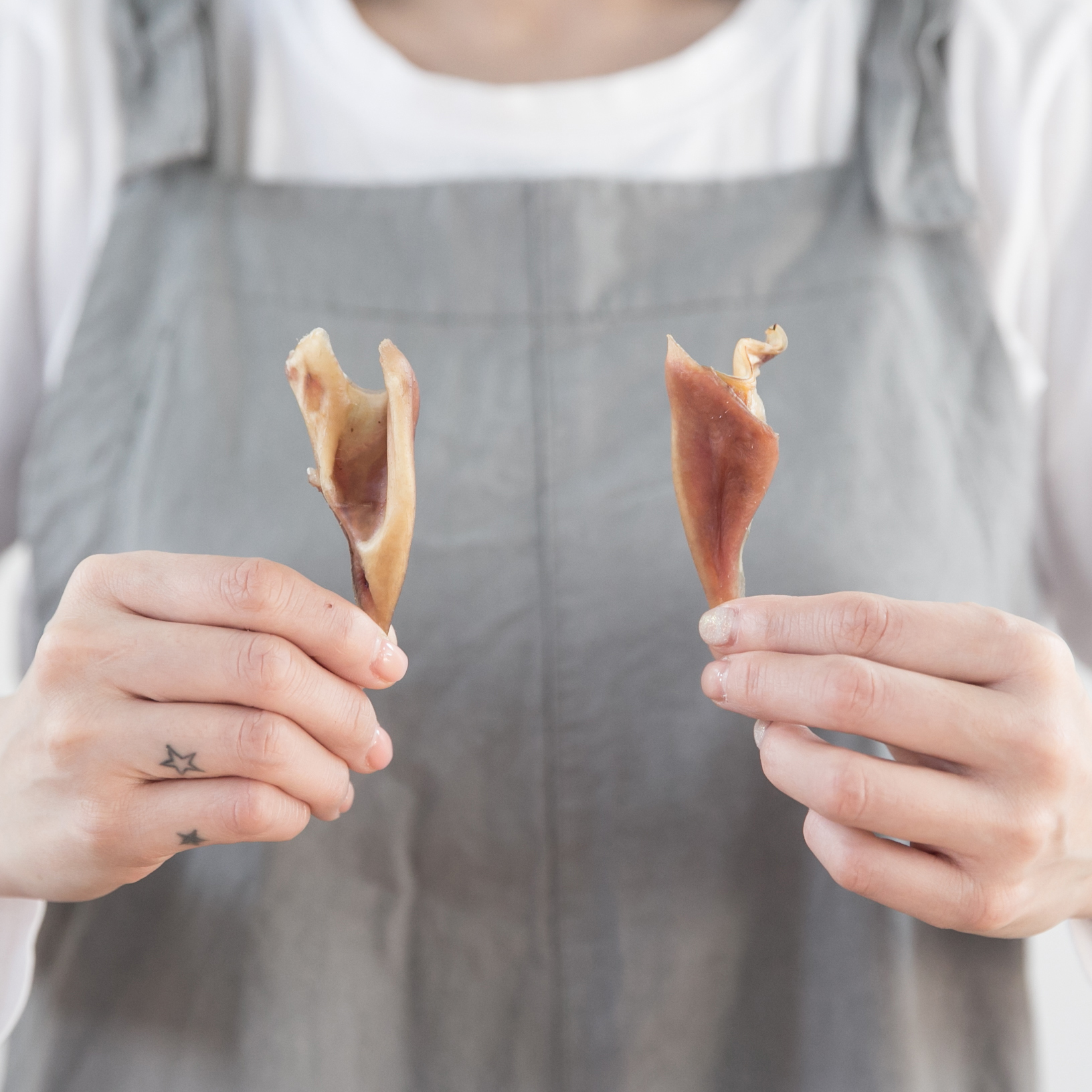 강아지 수제 간식 대형견 개껌 돼지귀 오돌뼈 100g