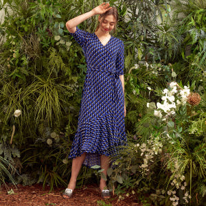 Lipbbam 바이립밤 비비안느 프릴 랩 원피스LDM42DJ01 착용 후기 | 사이즈/핏 총정리 - 상품 이미지 4