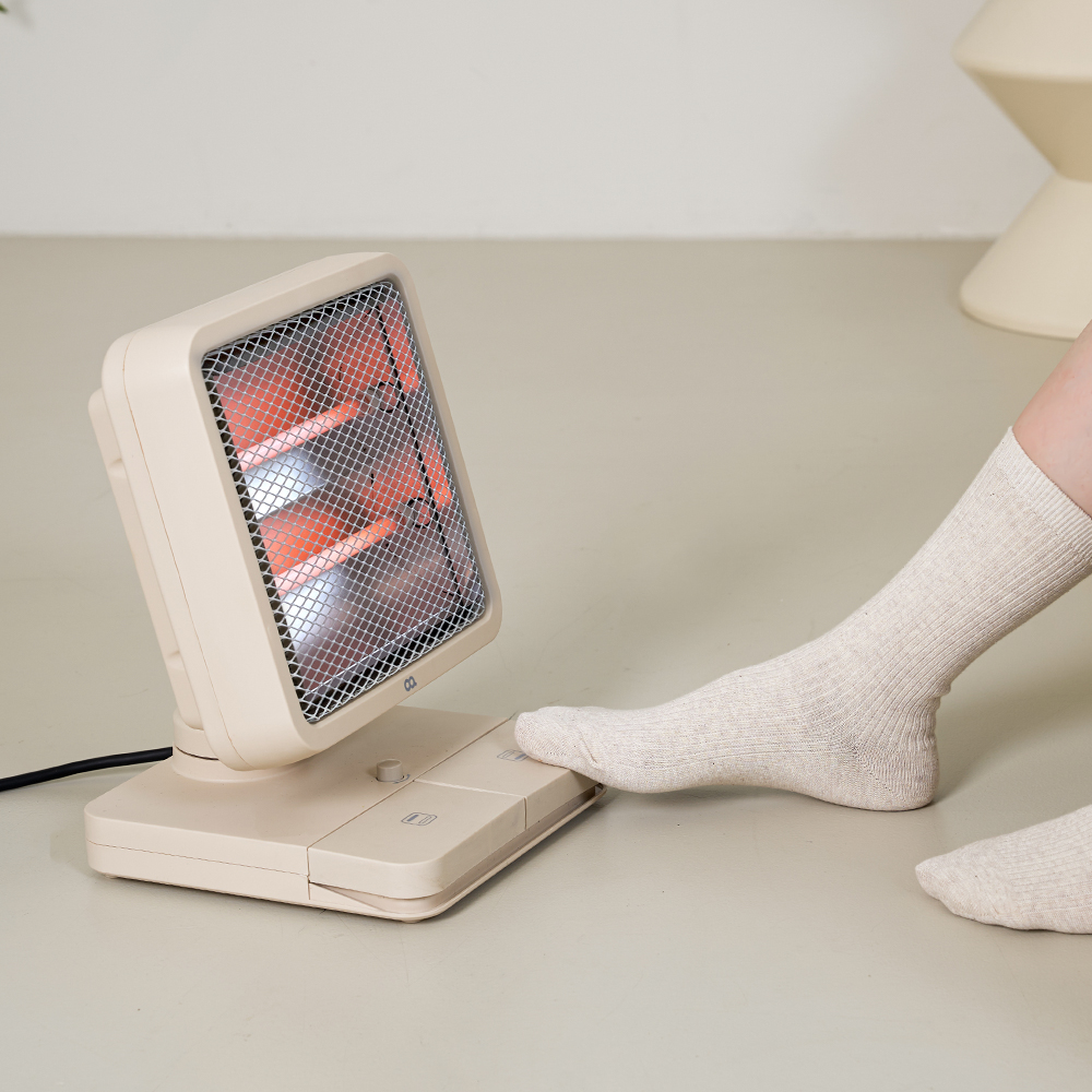 오아 미니 전기 히터 무취 무연 무소음 듀얼램프 사무실 간편 풋터치 발난로